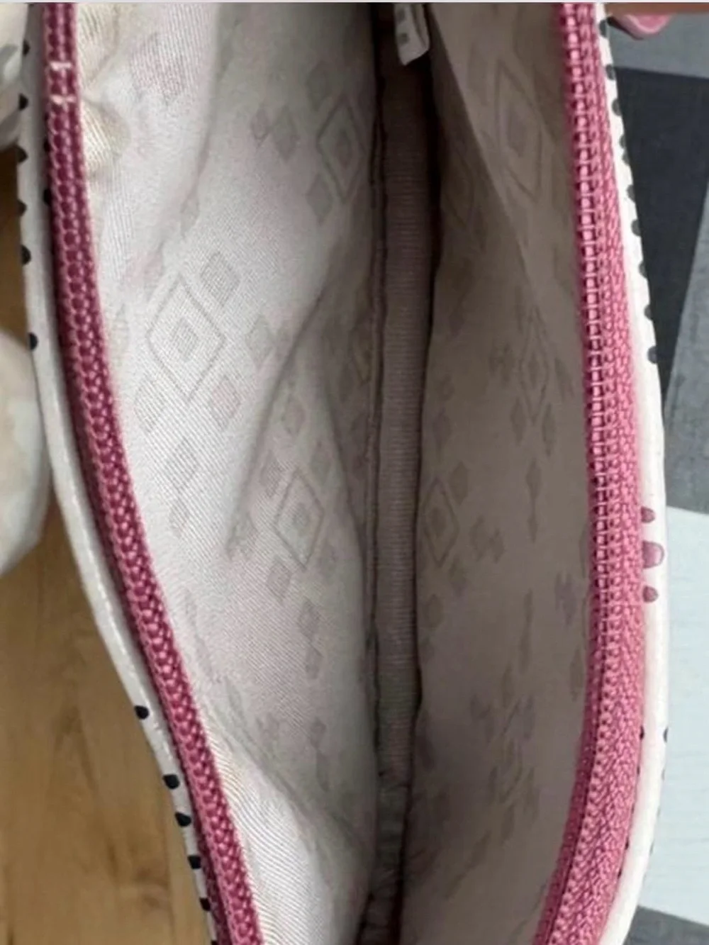 Thirty-One White and Pink  Wristlet Wallet